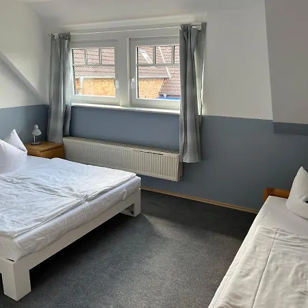 Himmelreich Ruegen Апарт-отель Zirkow