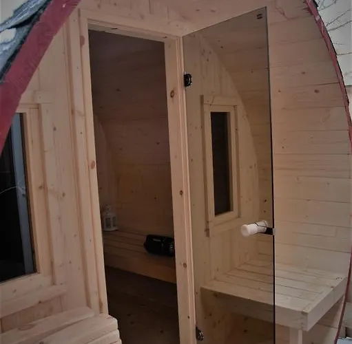 Himmelreich Ruegen Апарт-отель Zirkow